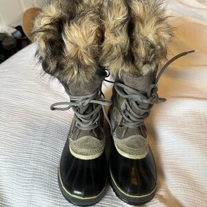 Sorel Women's Joan Of Arctic Winter Boot